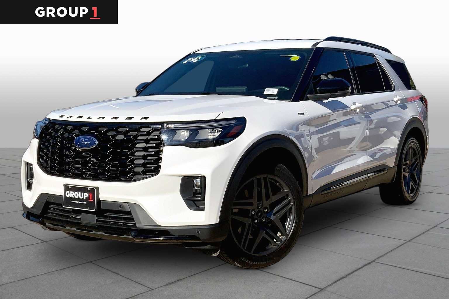 Used 2025 Ford Explorer ST-Line w/ Premium Package