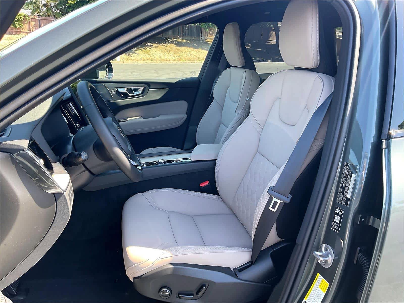 New 2026 Volvo XC60 T8 Plus w/ Climate Package AWD/4WD image 11