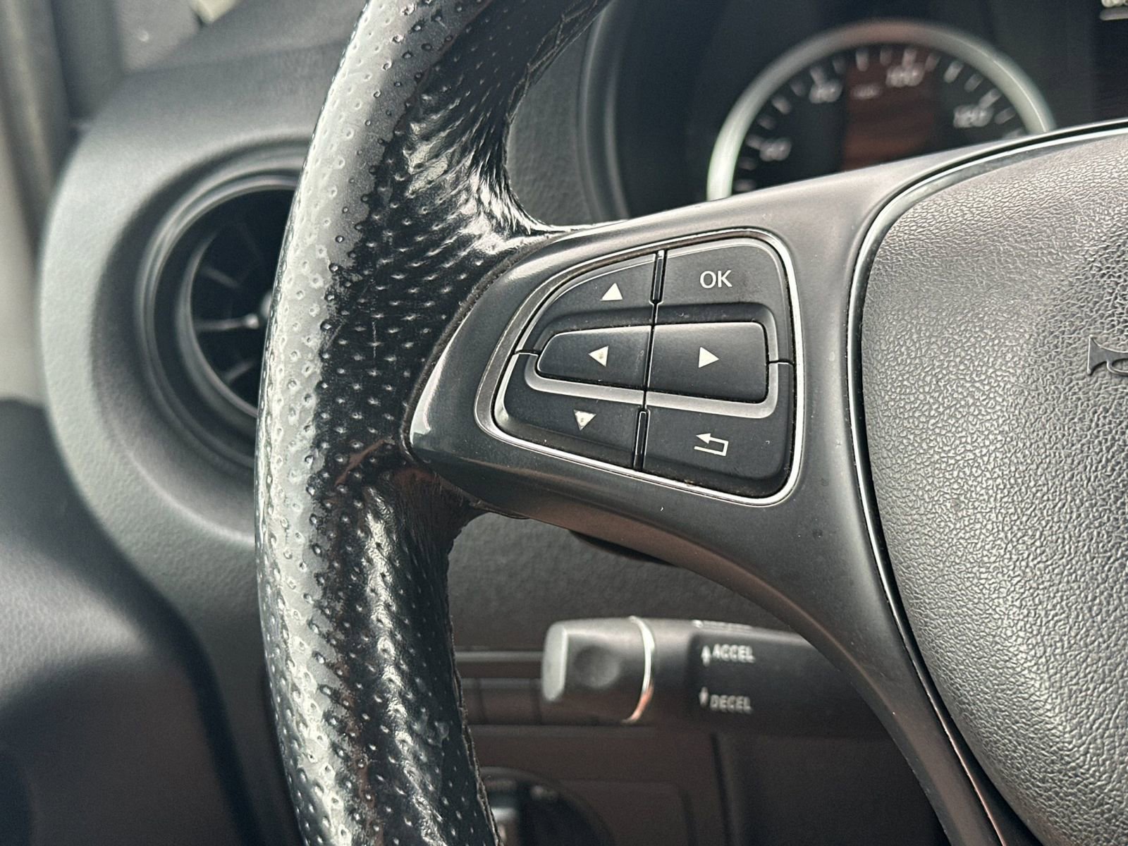 Used 2022 Mercedes-Benz Metris image 24