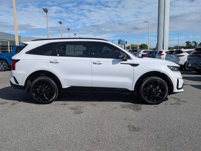 Used 2023 Kia Sorento SX image 3