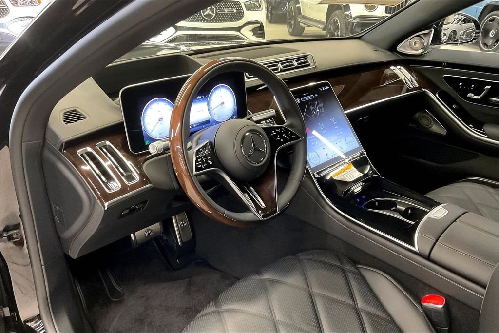 New 2026 Mercedes-Benz Maybach S 580 4MATIC image 6