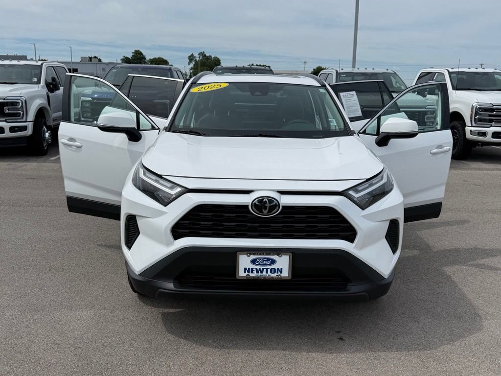 Used 2025 Toyota RAV4 XLE w/ Convenience Package AWD/4WD image 21
