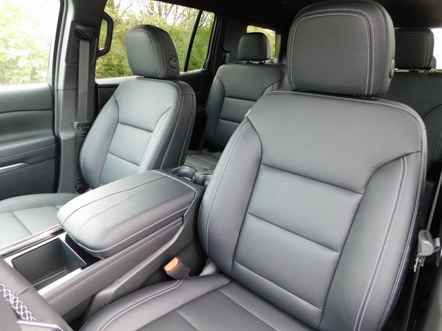 New 2026 Chevrolet Traverse LT w/ Enhanced Driving Package image 15