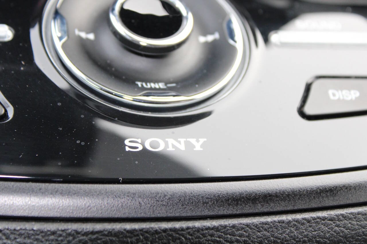 Used 2017 Ford Escape Titanium image 25