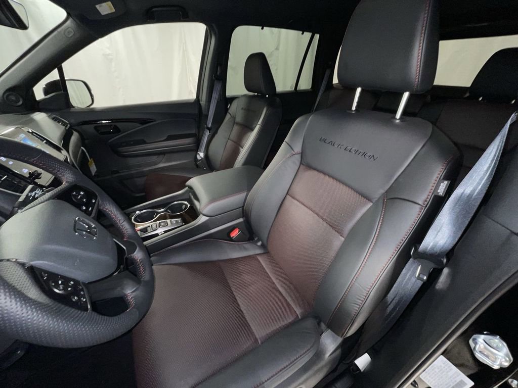 Certified 2024 Honda Passport Black Edition image 13