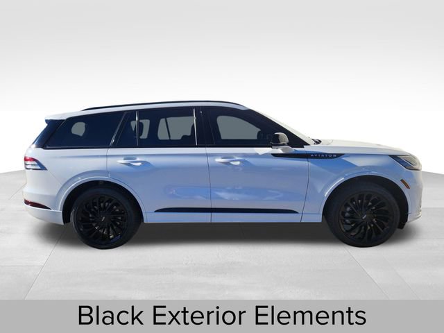 Certified 2025 Lincoln Aviator Reserve w/ Equipment Group 201A image 11