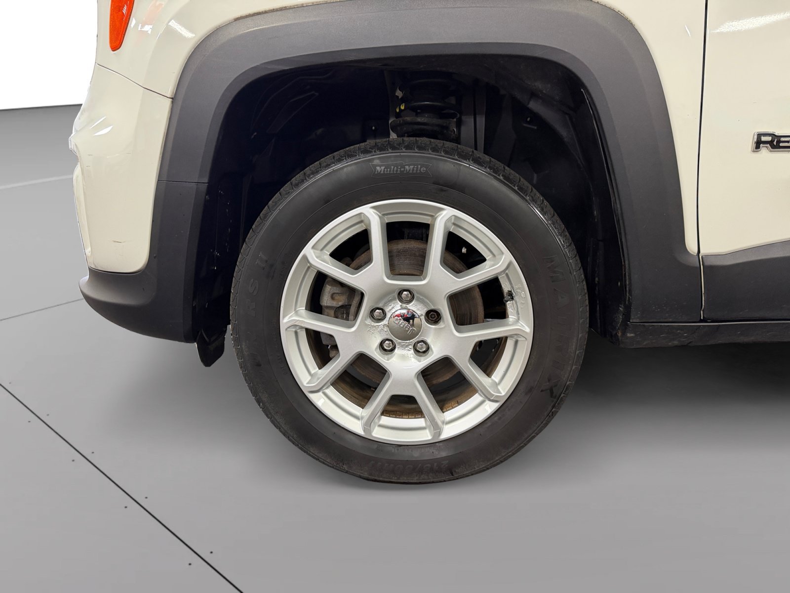 Used 2019 Jeep Renegade Sport w/ Sport Appearance Group AWD/4WD image 12