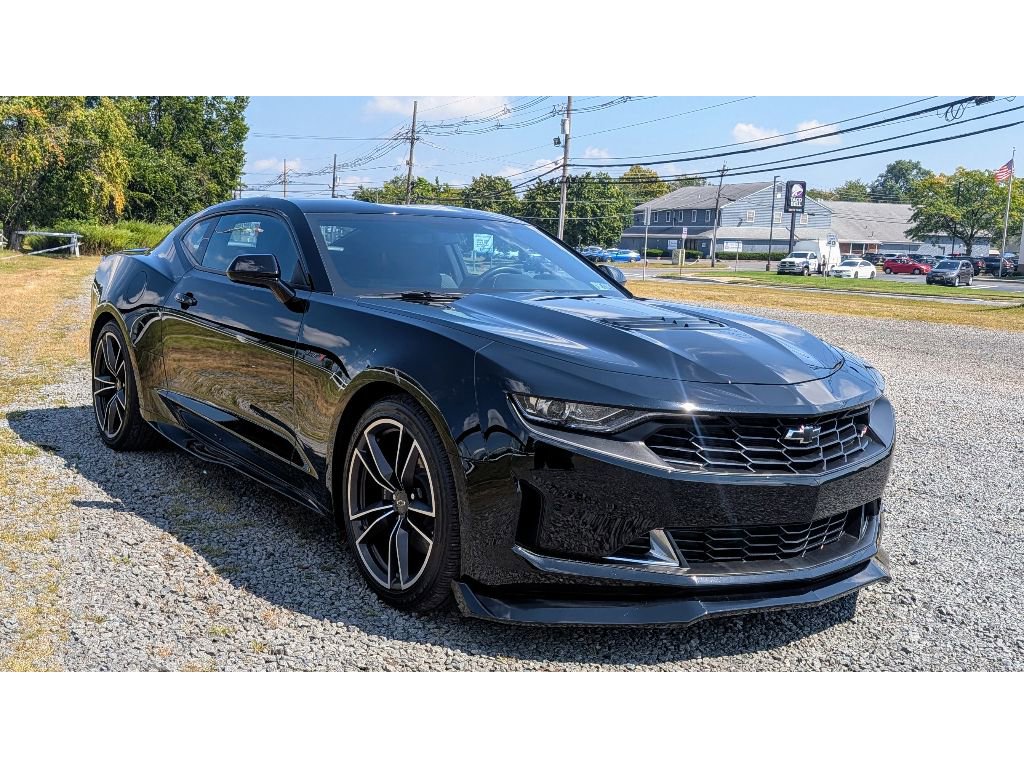 Used 2021 Chevrolet Camaro LT w/ RS Package image 3