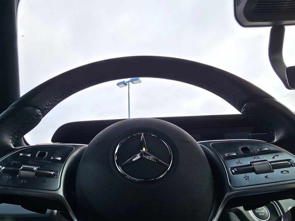 Used 2024 Mercedes-Benz G 550 image 26