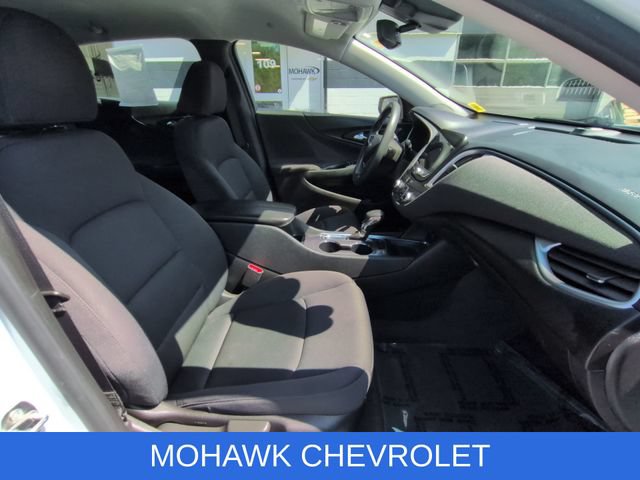 Used 2022 Chevrolet Malibu LT FWD image 28