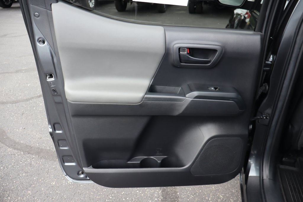 Used 2022 Toyota Tacoma SR5 image 23