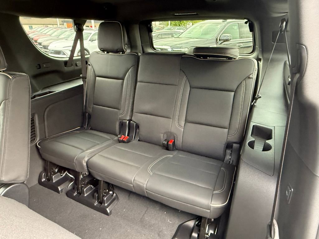 New 2026 GMC Yukon XL Elevation image 19