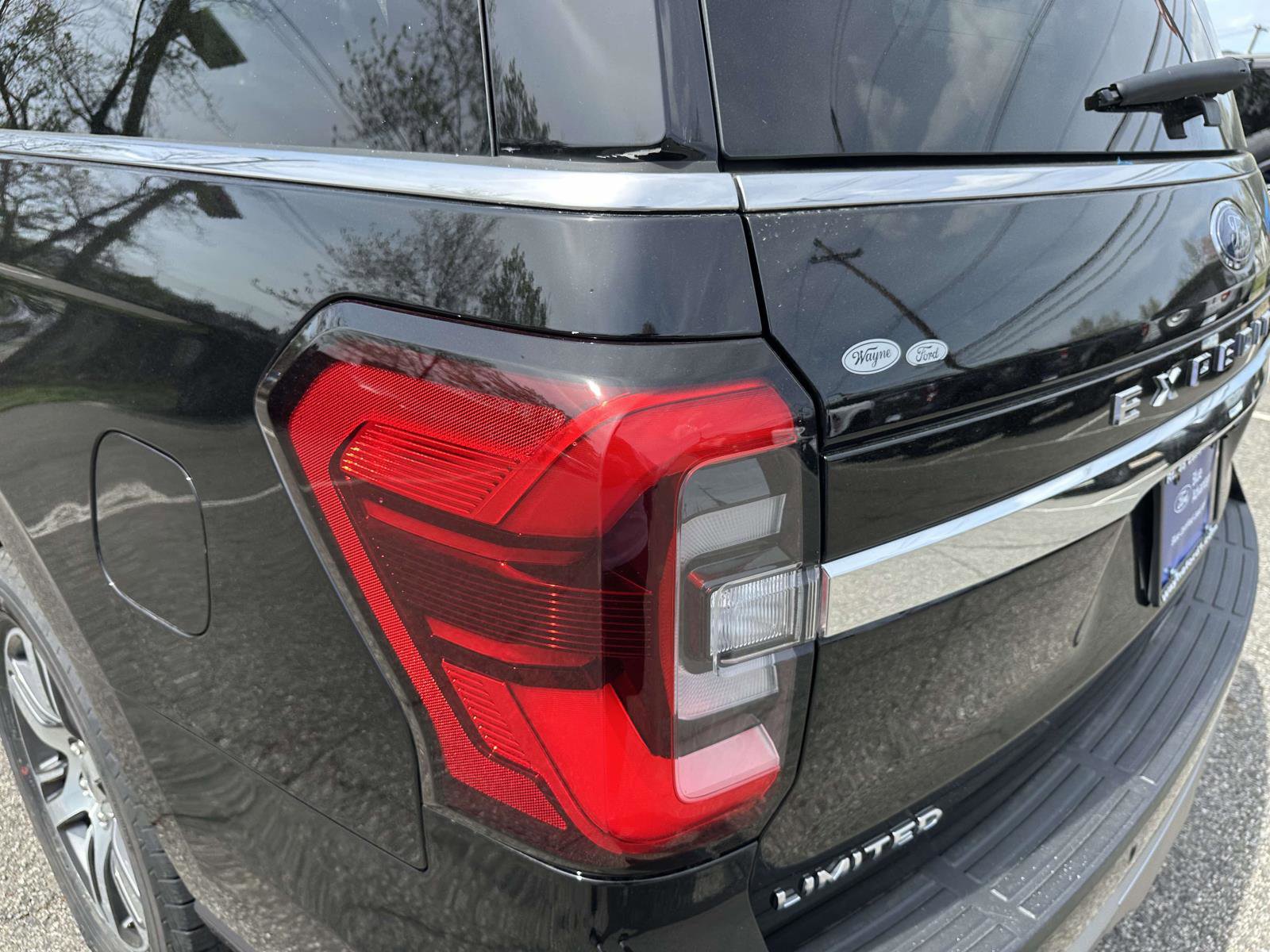 Certified 2024 Ford Expedition Max Limited AWD/4WD image 10