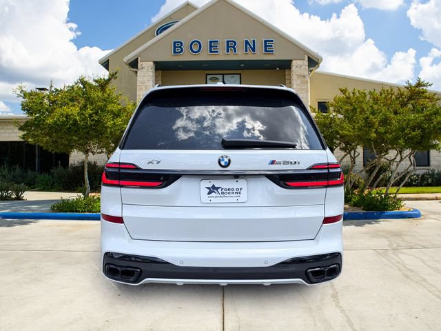 Used 2025 BMW X7 M60i AWD/4WD image 4