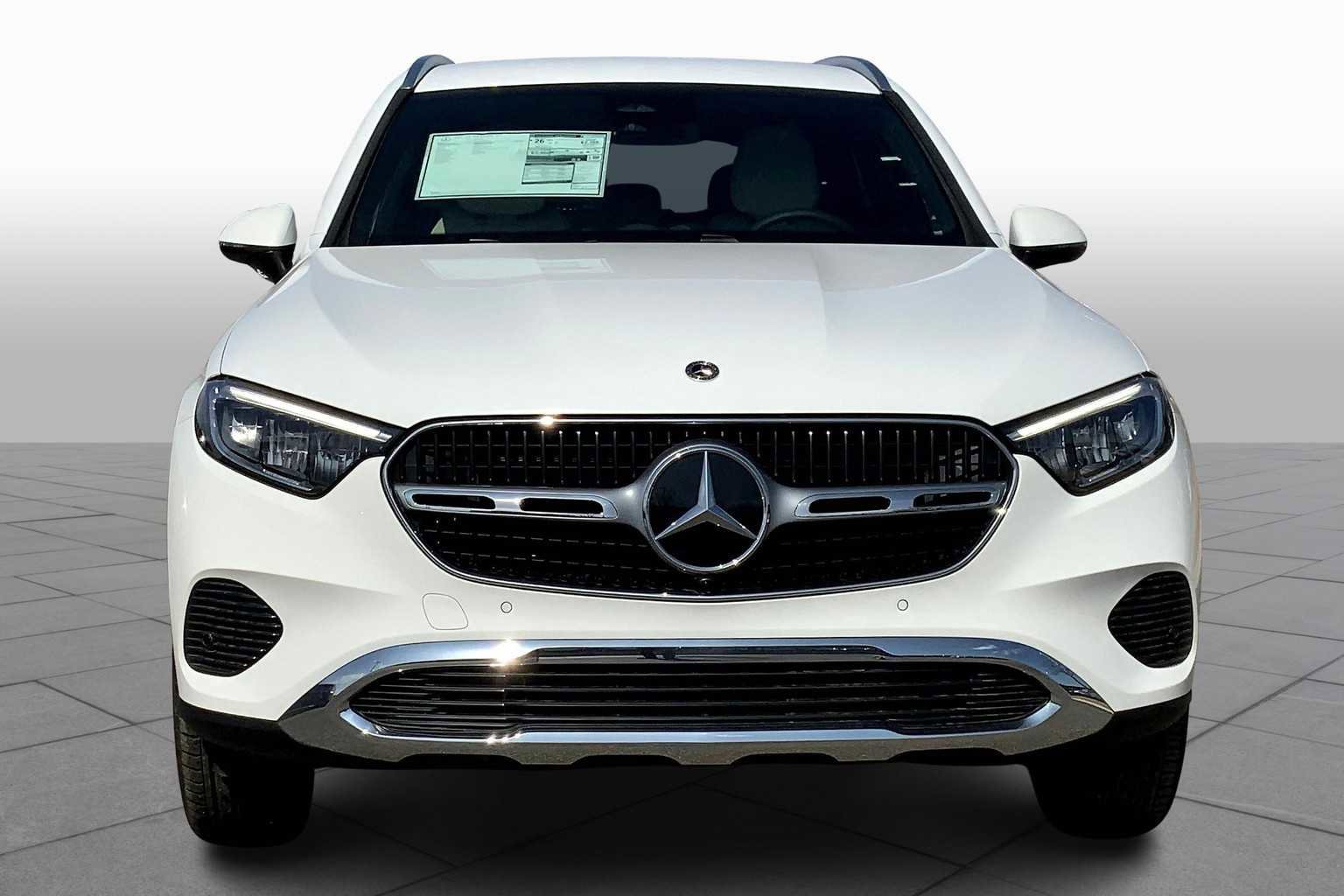 Certified 2025 Mercedes-Benz GLC 300 4MATIC image 3