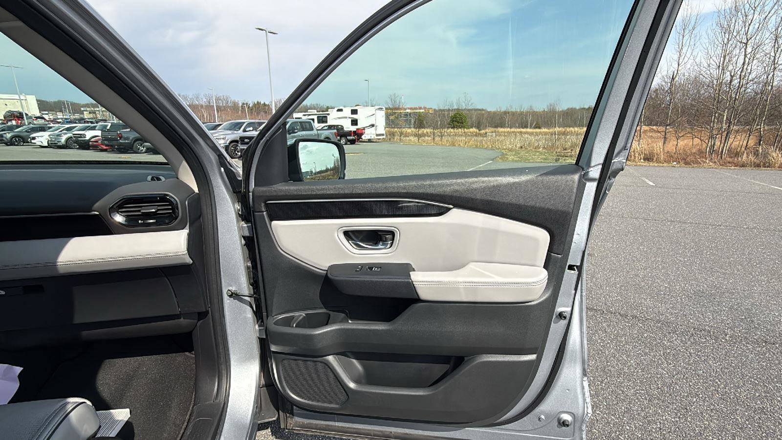 Used 2023 Honda Pilot Elite image 18