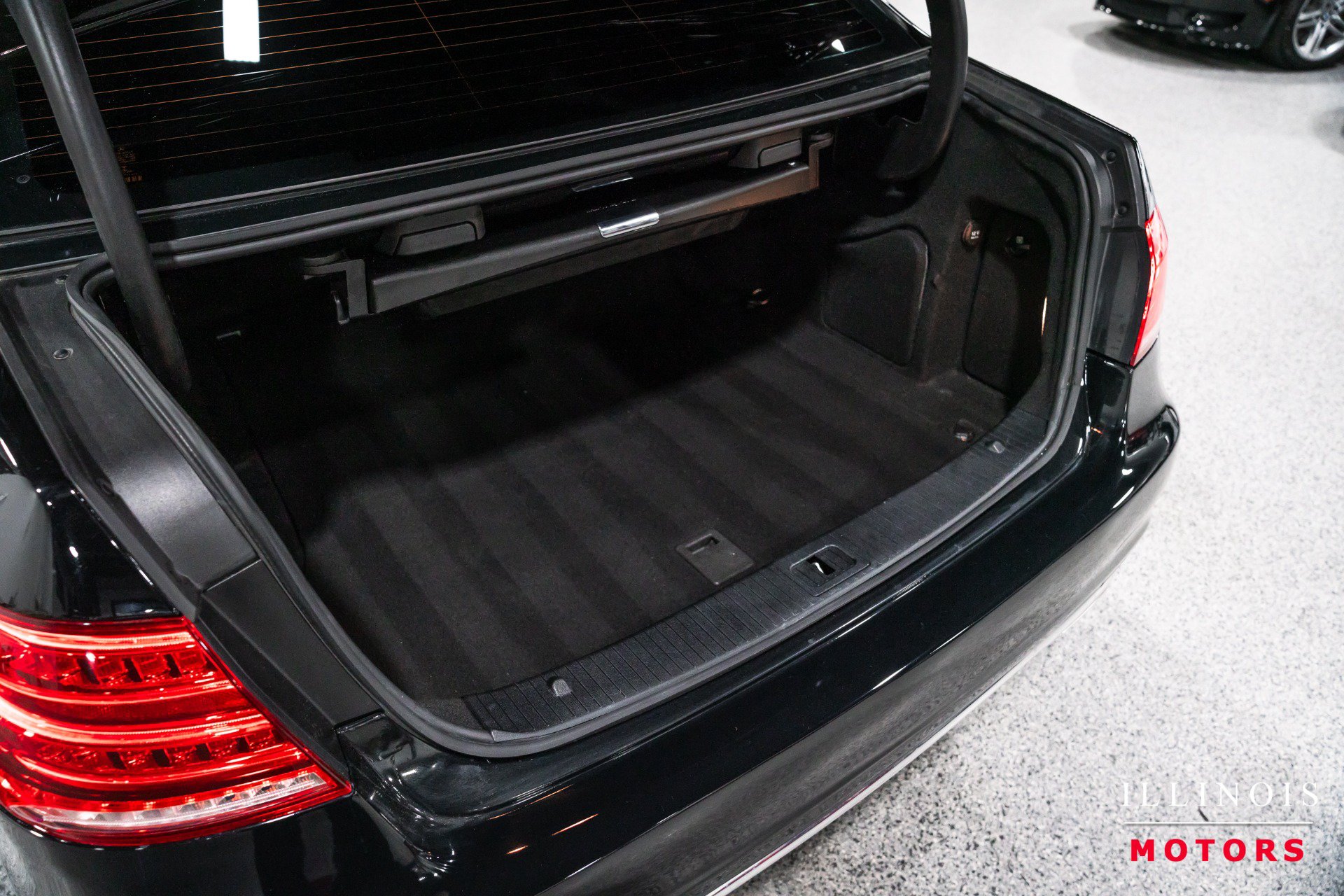 Used 2015 Mercedes-Benz E 350 4MATIC Sedan w/ Premium 1 Package image 14