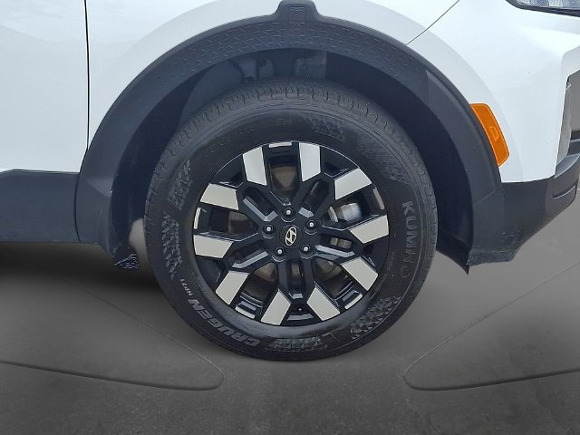Used 2025 Hyundai Santa Cruz SEL FWD image 8