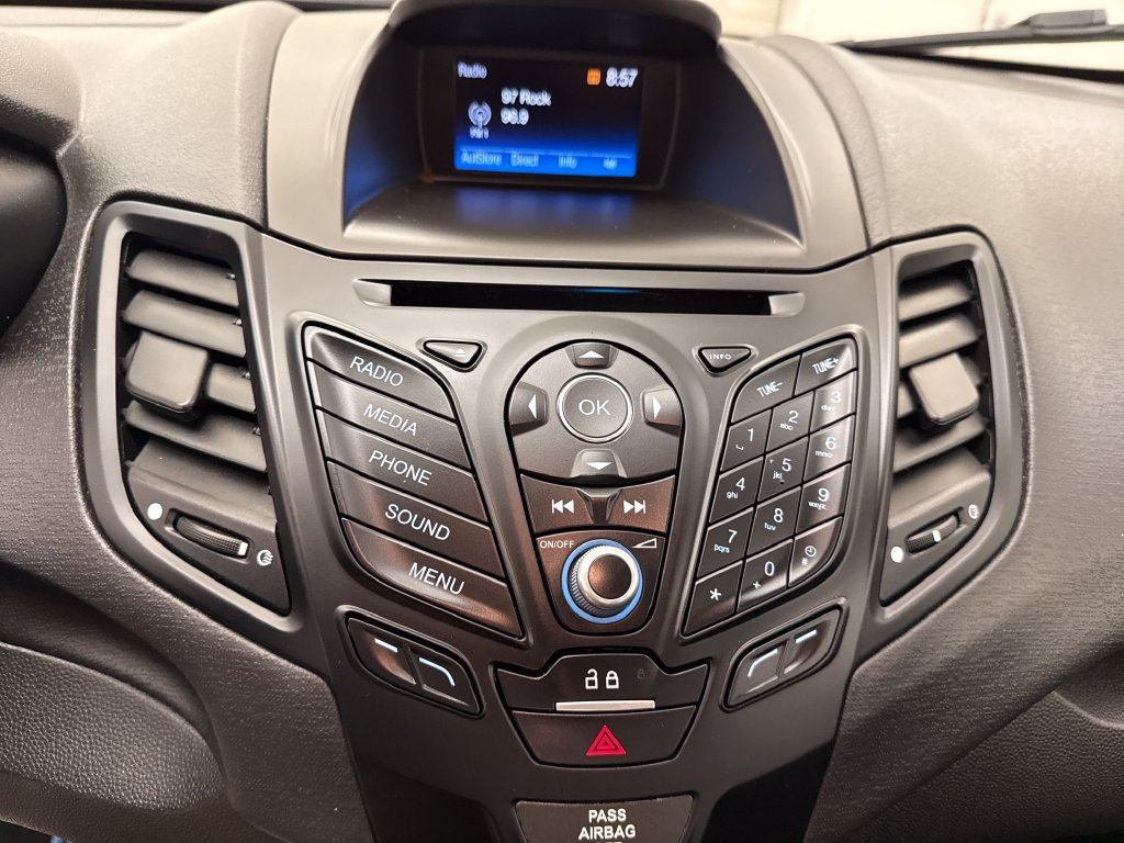Used 2018 Ford Fiesta SE FWD image 18