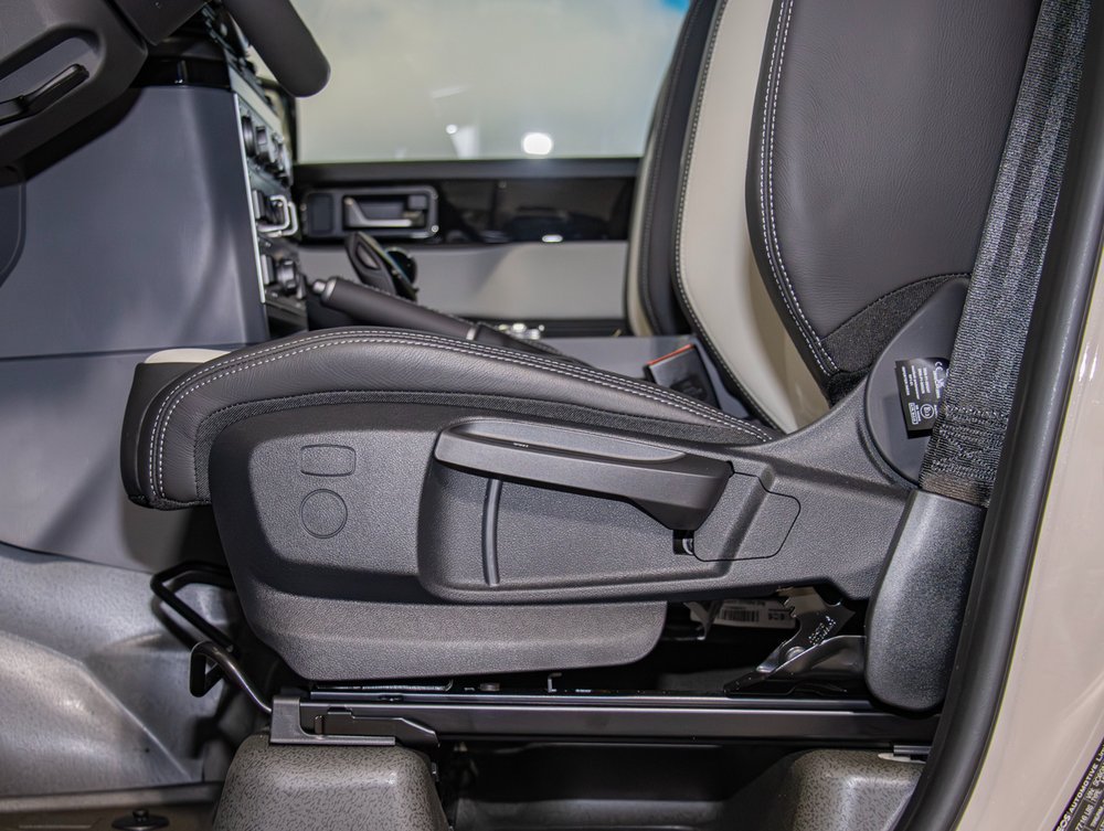 New 2025 INEOS Grenadier Station Wagon AWD/4WD image 15