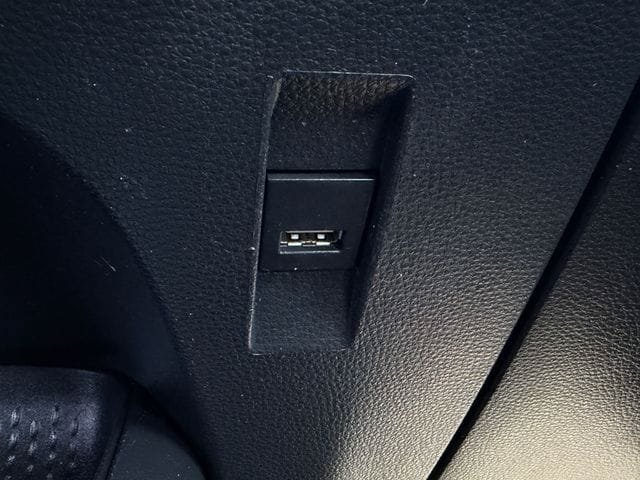 Used 2021 Toyota Corolla LE w/ Carpet Mat Package (TMS) FWD image 20