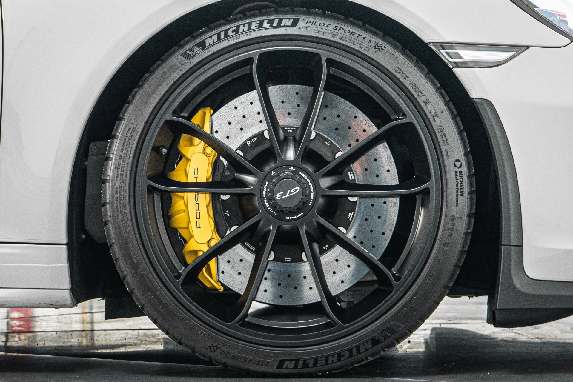 Used 2019 Porsche 911 GT3 RWD image 44