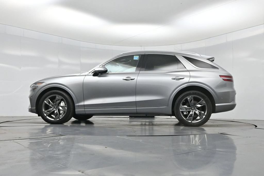 Used 2025 Genesis Electrified GV70 w/ Prestige Package AWD/4WD image 7