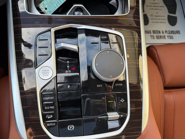 New 2026 BMW X7 M60i w/ Climate Comfort Package image 14