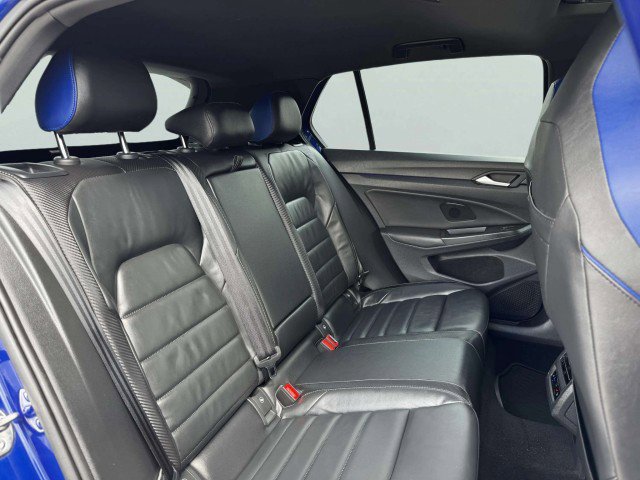Used 2022 Volkswagen Golf R image 49