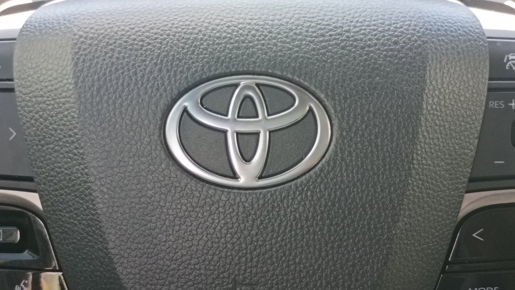 Used 2025 Toyota Camry SE w/ Convenience Package FWD image 27