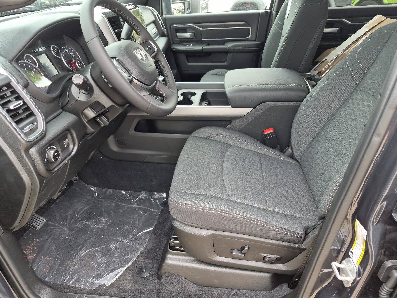New 2026 RAM 3500 Lone Star AWD/4WD image 10