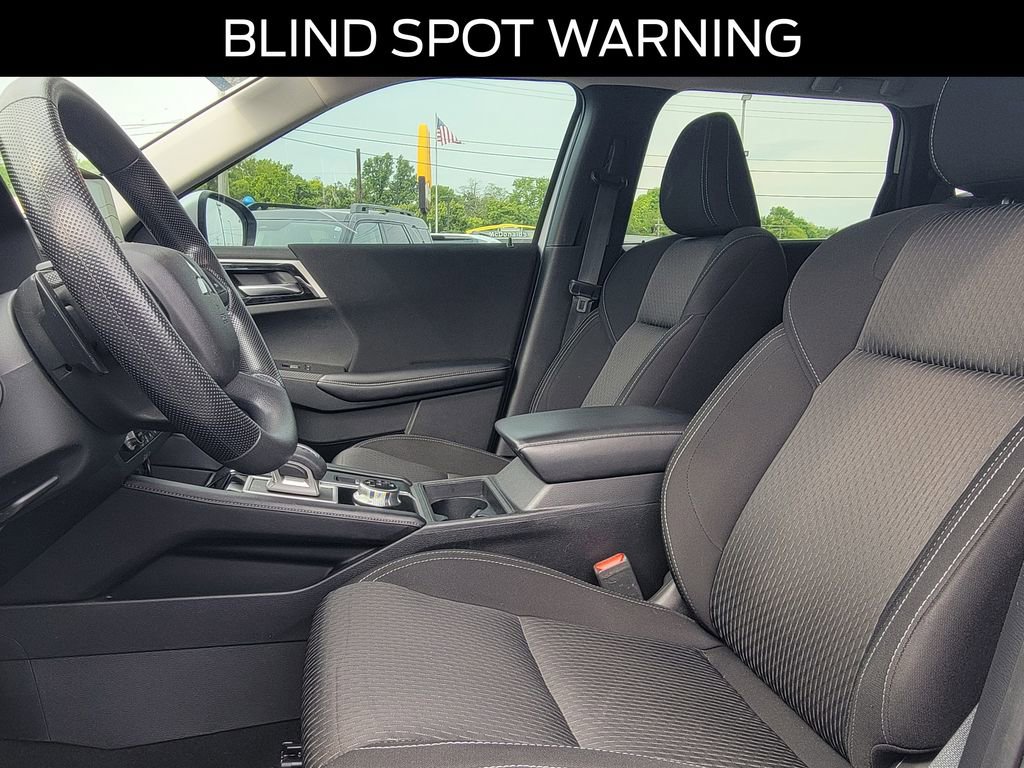 Used 2022 Mitsubishi Outlander ES AWD/4WD image 14
