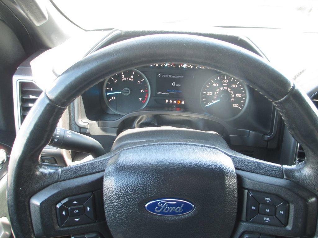 Used 2018 Ford F150 XLT w/ Equipment Group 302A Luxury AWD/4WD image 31