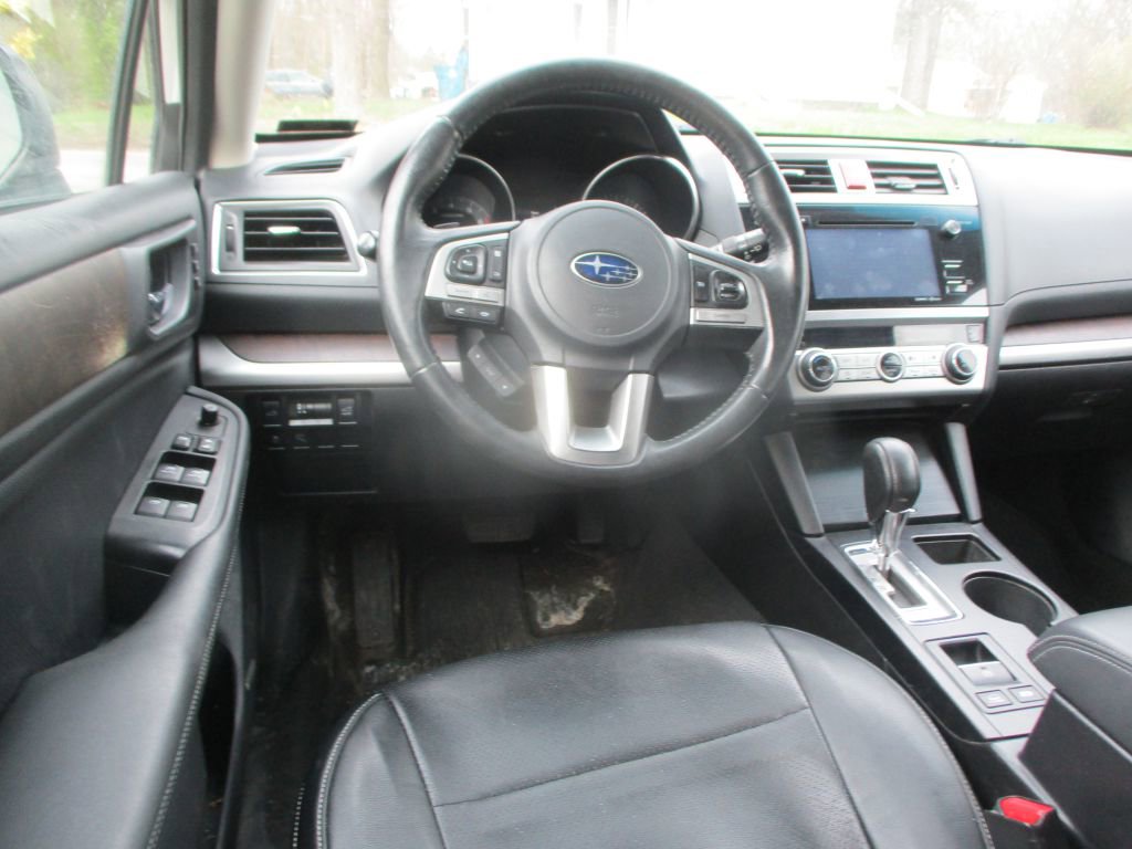 Used 2017 Subaru Outback 2.5i Limited w/ Popular Package #5 AWD/4WD image 9