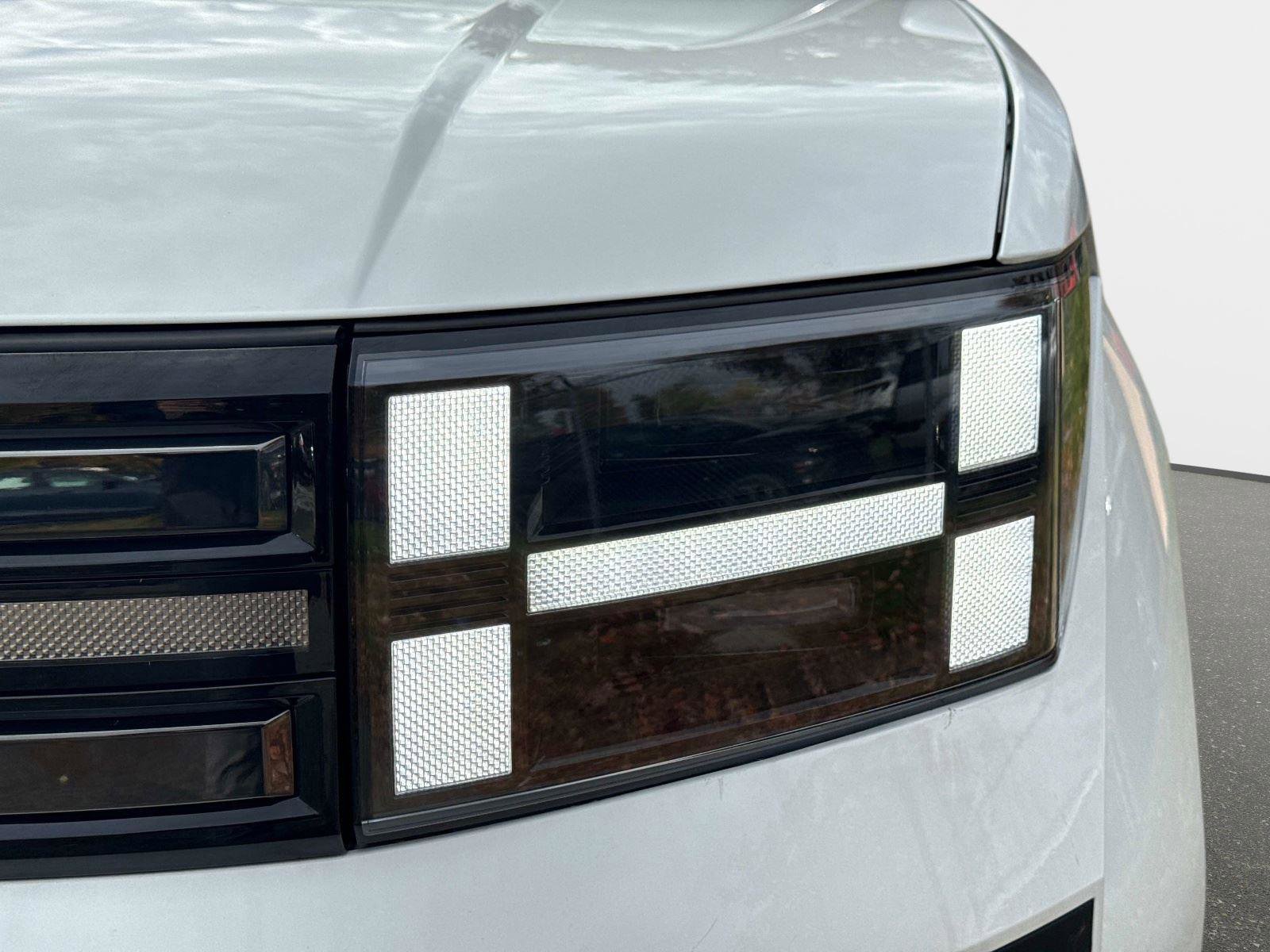 Certified 2025 Hyundai Santa Fe Limited image 10