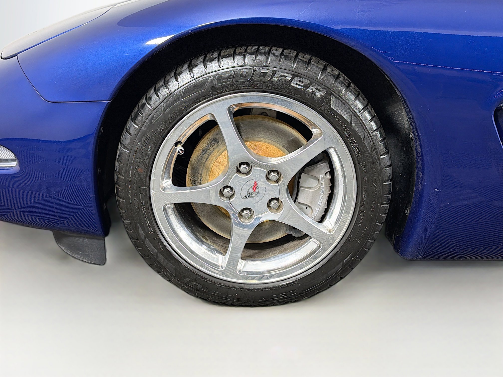 Used 2004 Chevrolet Corvette Convertible w/ Preferred Equipment Group image 27