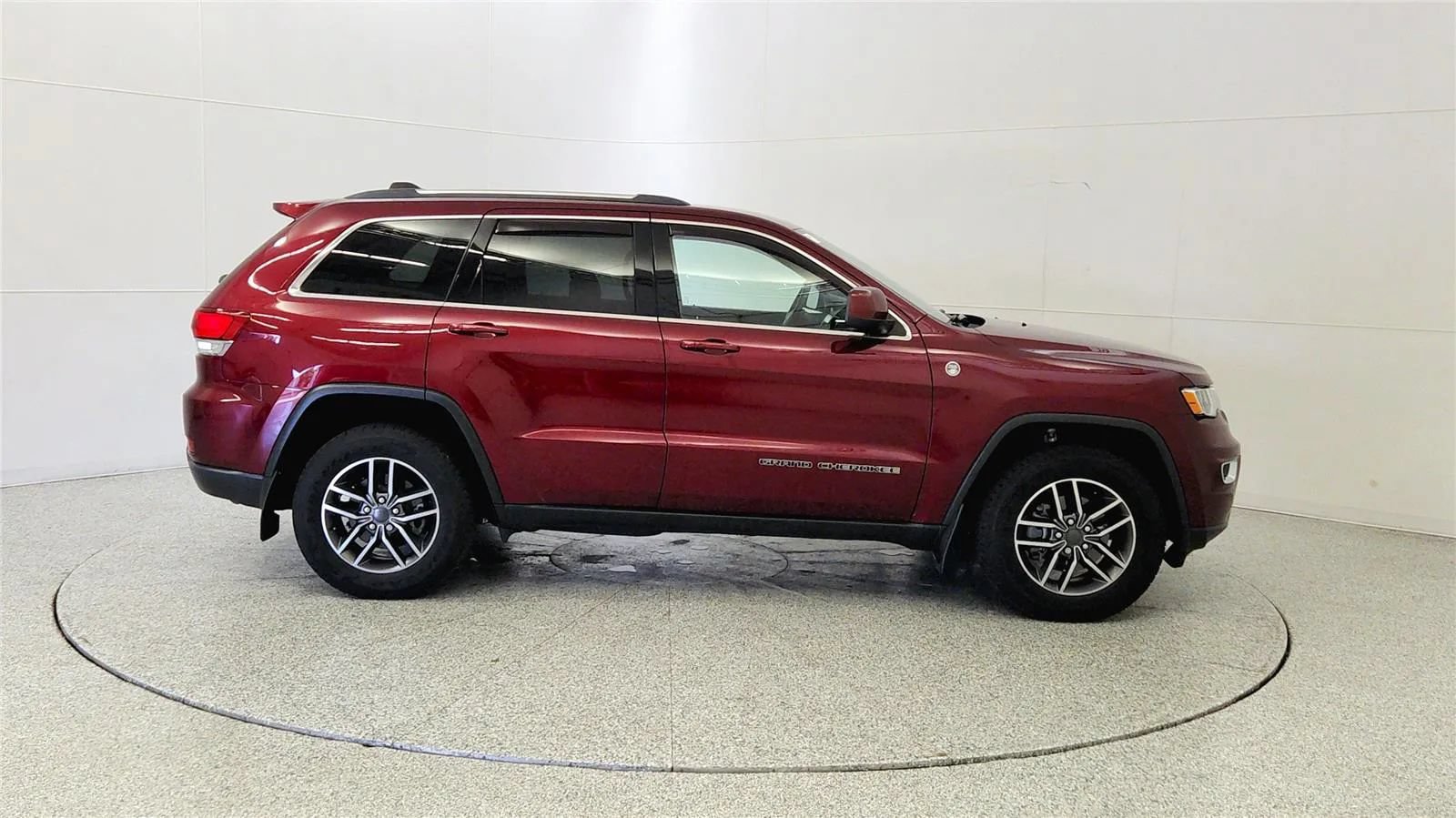 Used 2020 Jeep Grand Cherokee Laredo w/ Quick Order Package 2BN North AWD/4WD image 8