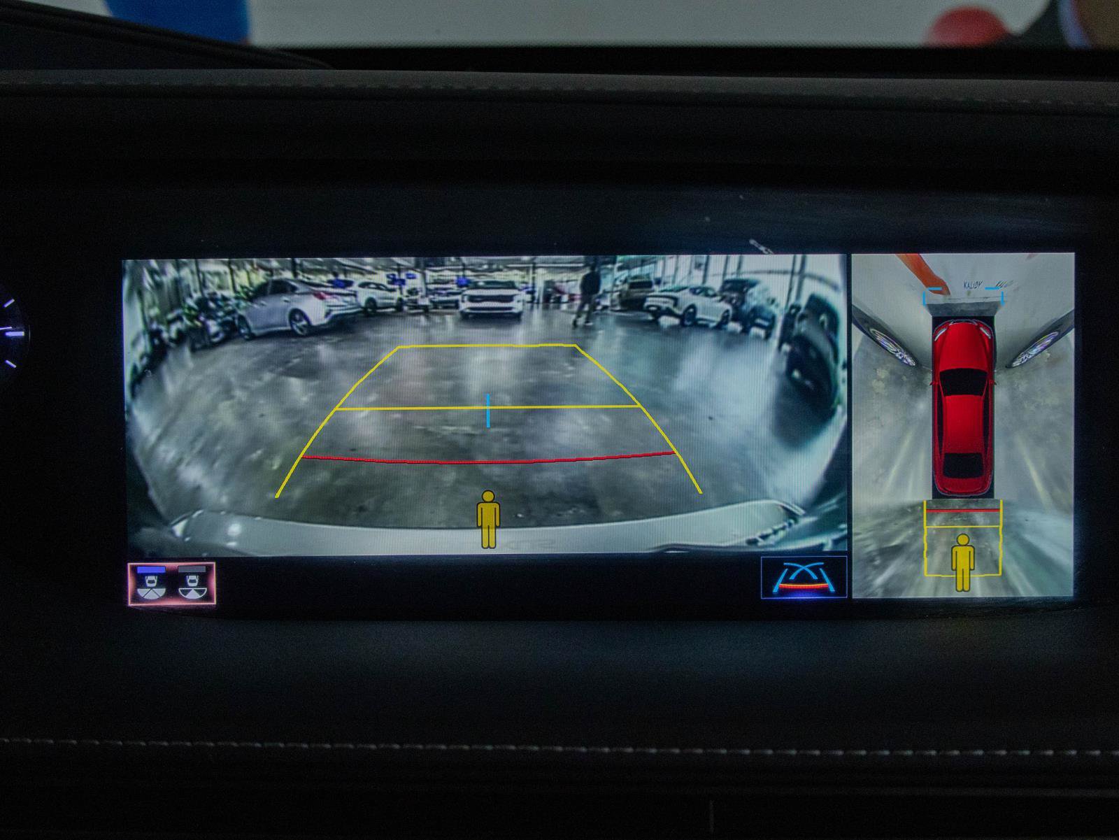 Used 2020 Lexus LS 500 w/ Interior Upgrade Package RWD image 7
