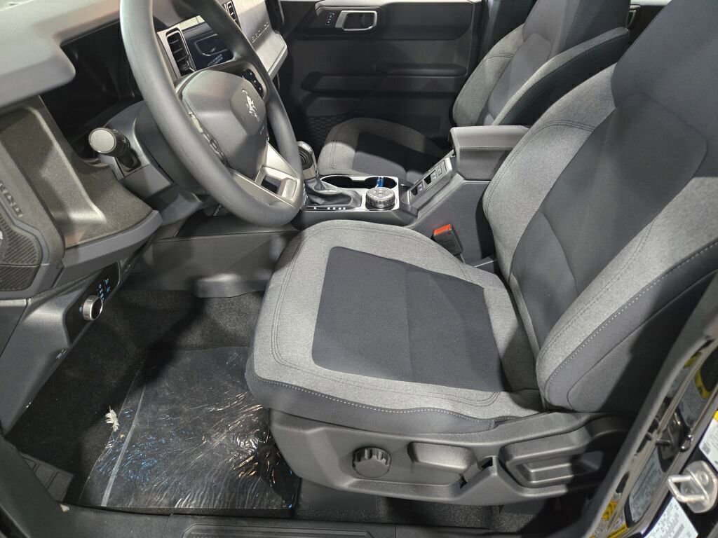 New 2025 Ford Bronco 4-Door image 20