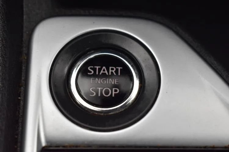 Used 2024 Nissan Sentra SV FWD image 28