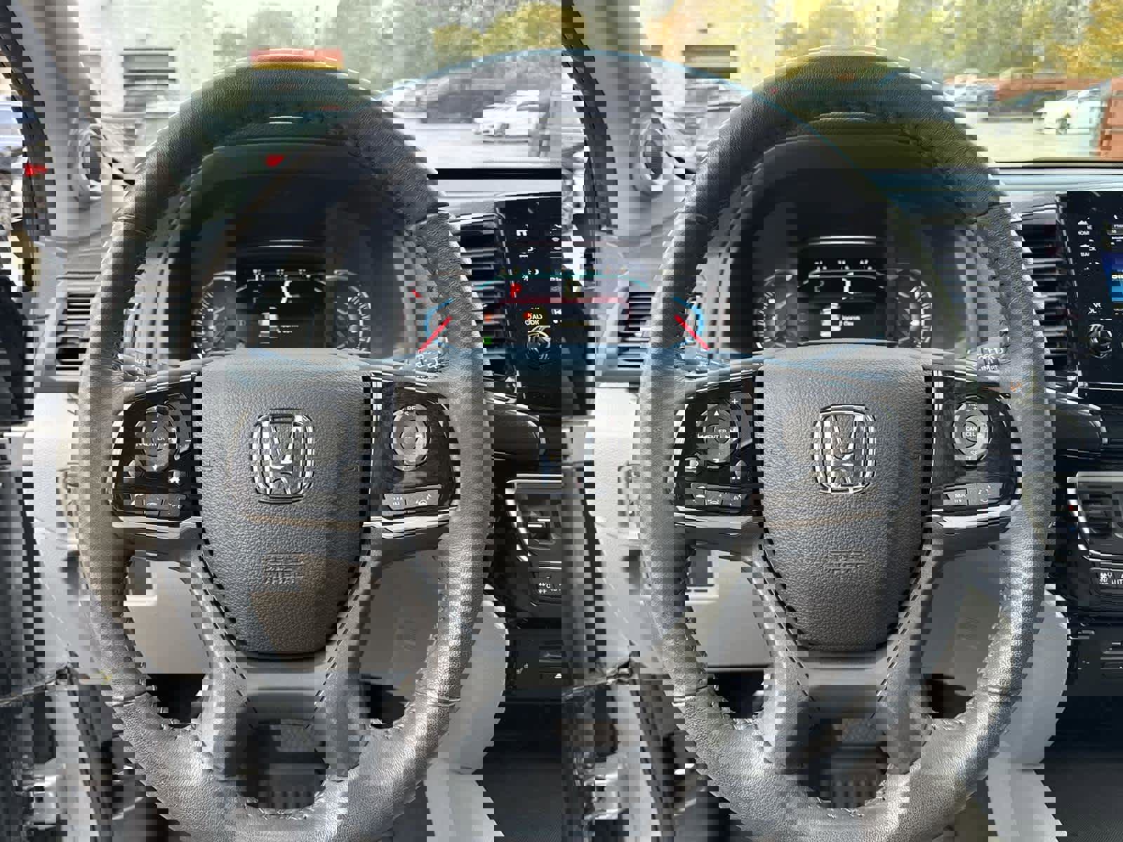 Used 2022 Honda Pilot Touring image 18