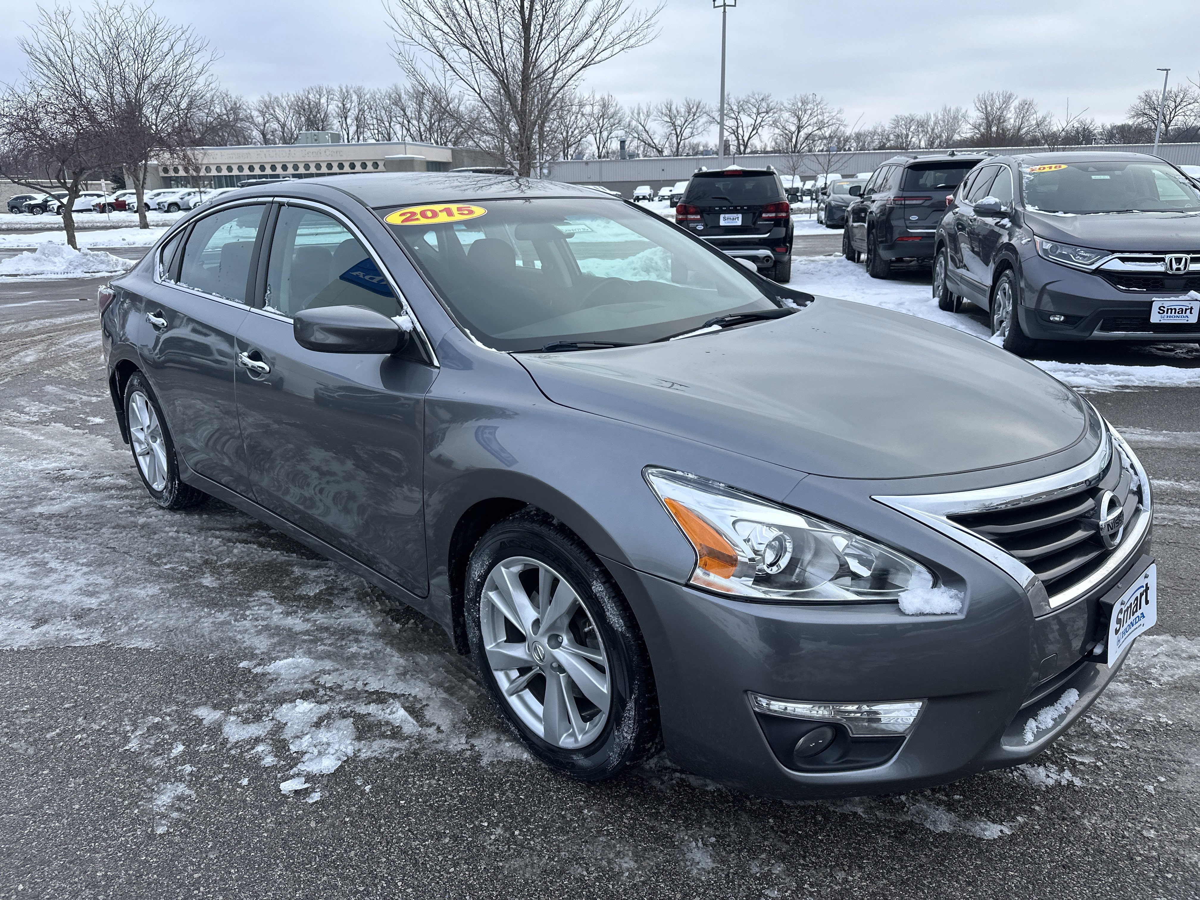 Used 2015 Nissan Altima 2.5 SV image 3