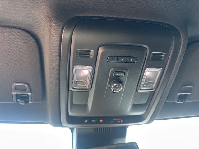 Used 2023 GMC Yukon SLT image 21