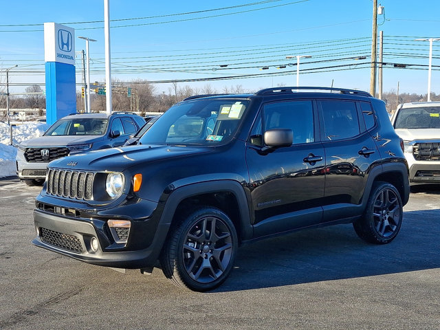 Used 2021 Jeep Renegade Latitude image 3