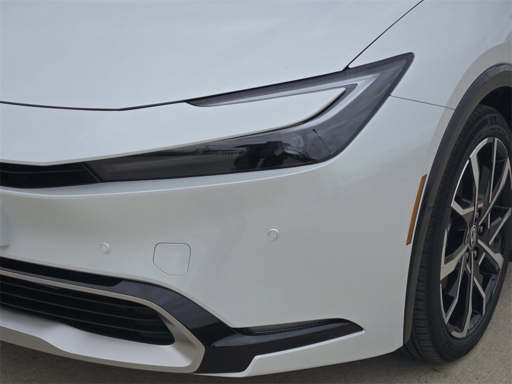 New 2026 Toyota Prius Plug-In Hybrid image 6