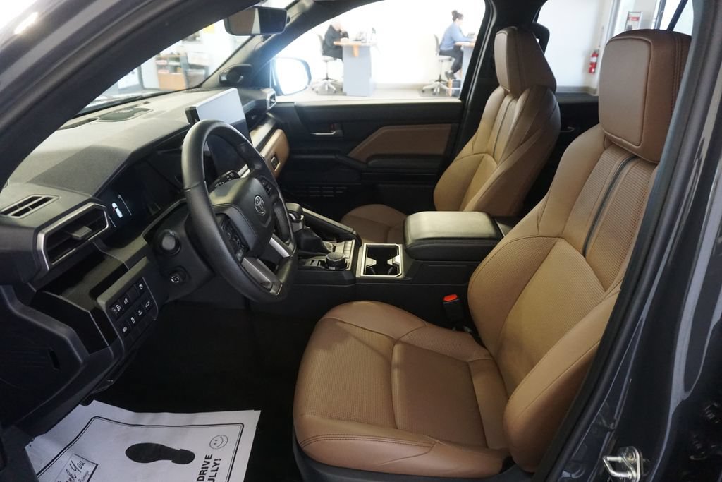 Certified 2025 Toyota 4Runner Limited AWD/4WD image 22