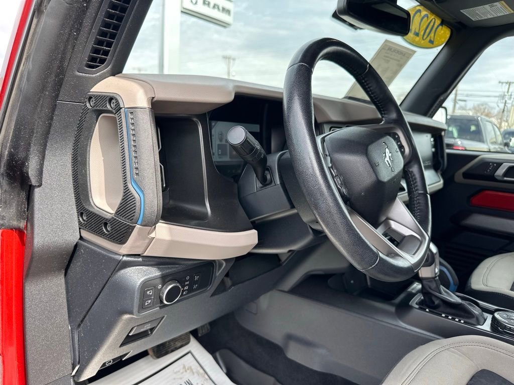 Used 2022 Ford Bronco Wildtrak image 11