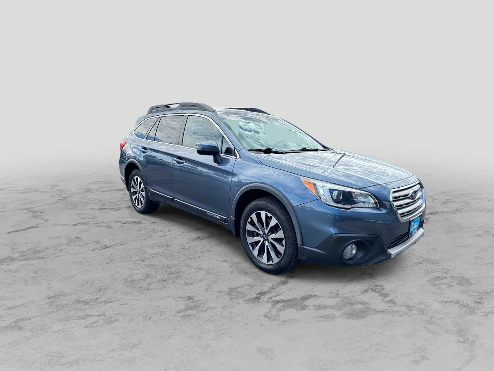 Used 2016 Subaru Outback 2.5i Limited AWD/4WD image 2