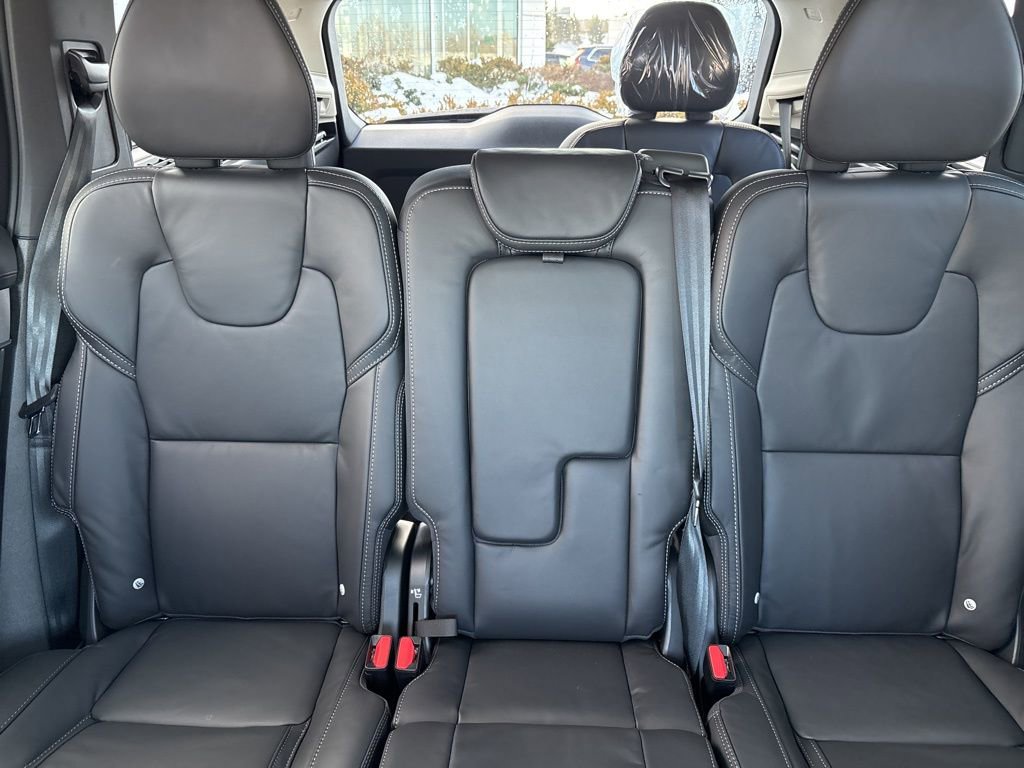 New 2026 Volvo XC90 T8 Ultra w/ Protection Package Premier image 32