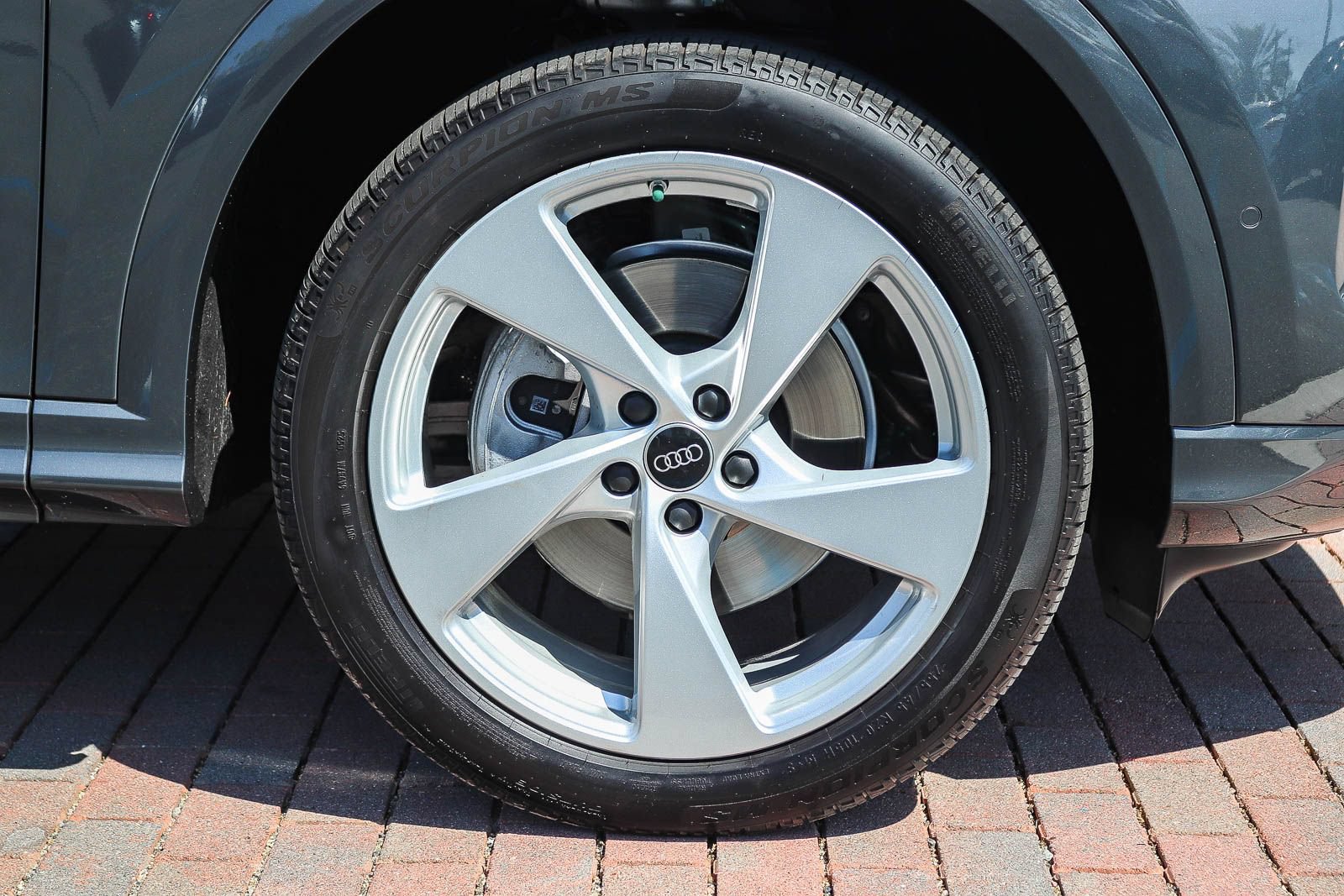 Certified 2025 Audi Q5 Premium AWD/4WD image 10